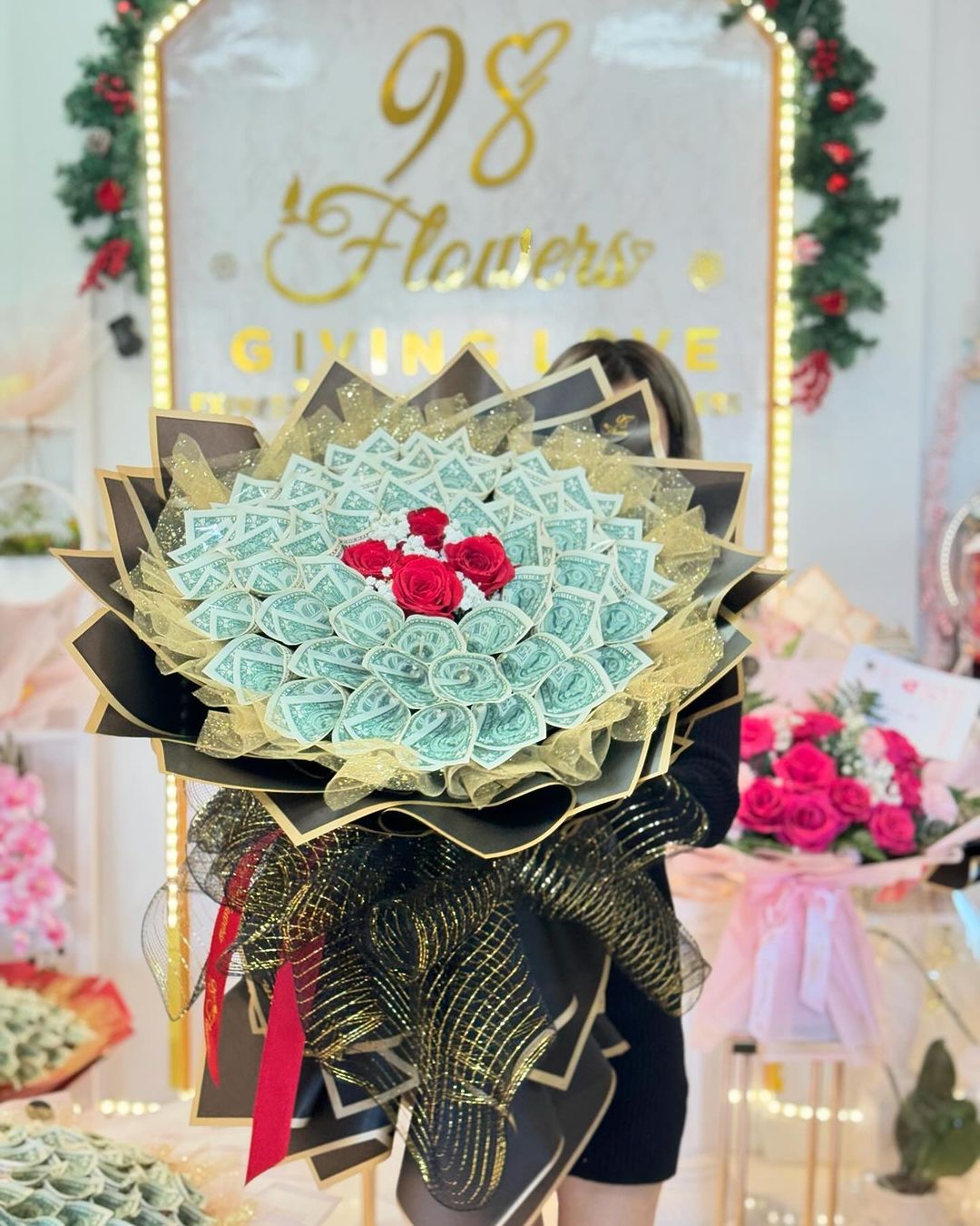 Golden Elegance Money Bouquet with Roses image 0