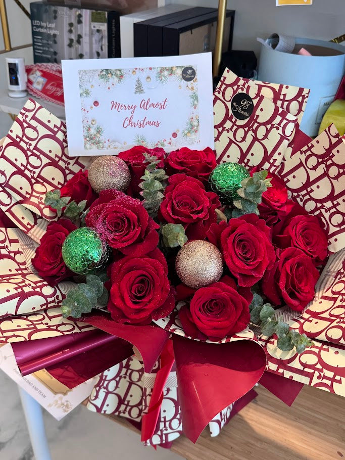 Merry Red Luxe Bouquet image 0