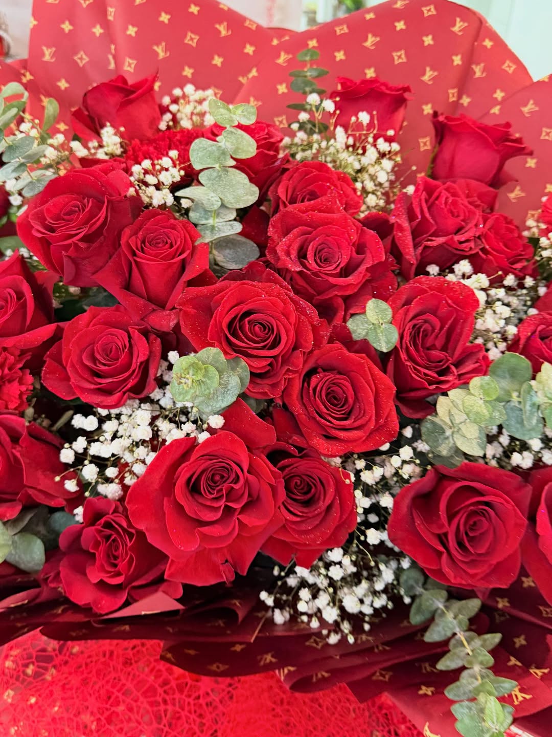 Grand Red Rose Luxury Bouquet image 5