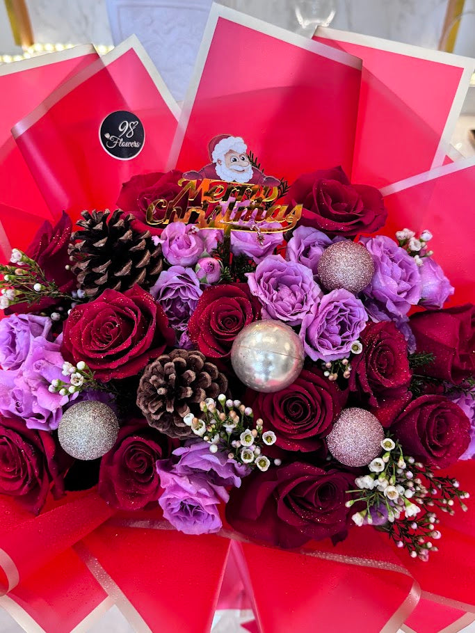 Merry Berry Christmas Bouquet image 0