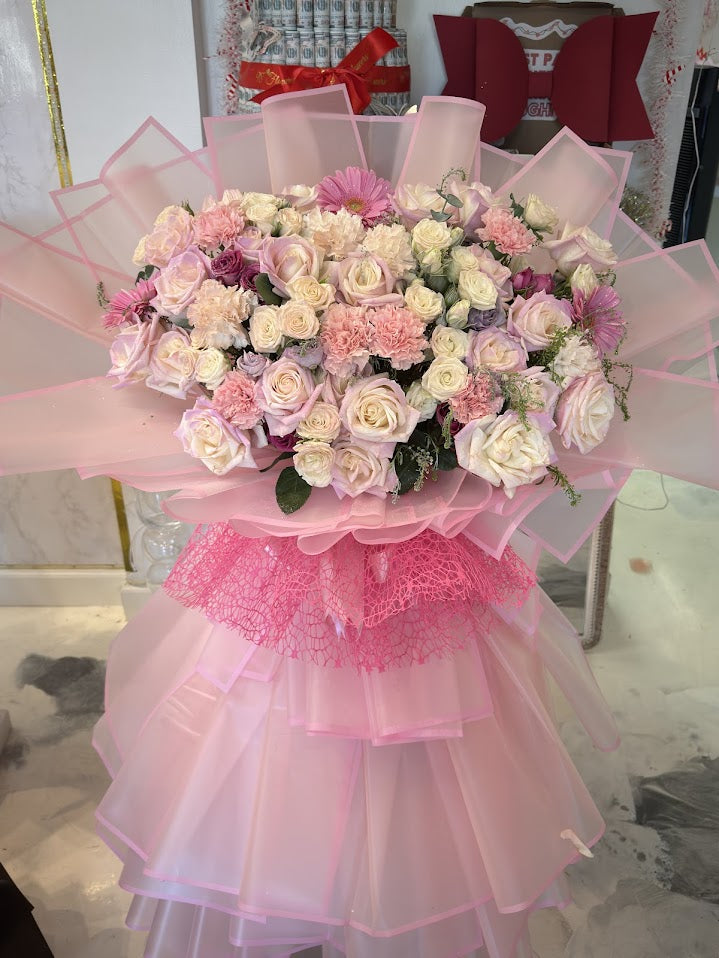 Princess Blossom Grand Bouquet image 2