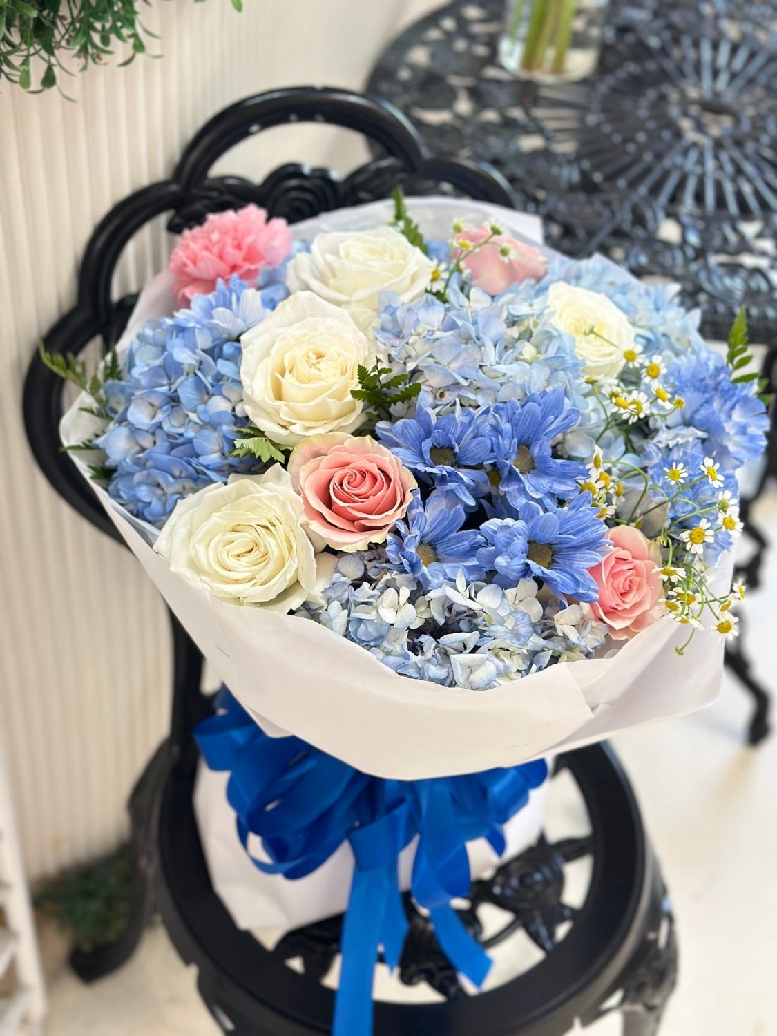 Blue Hydrangea Ivory & Blush Rose Bouquet - 98 FLOWERS