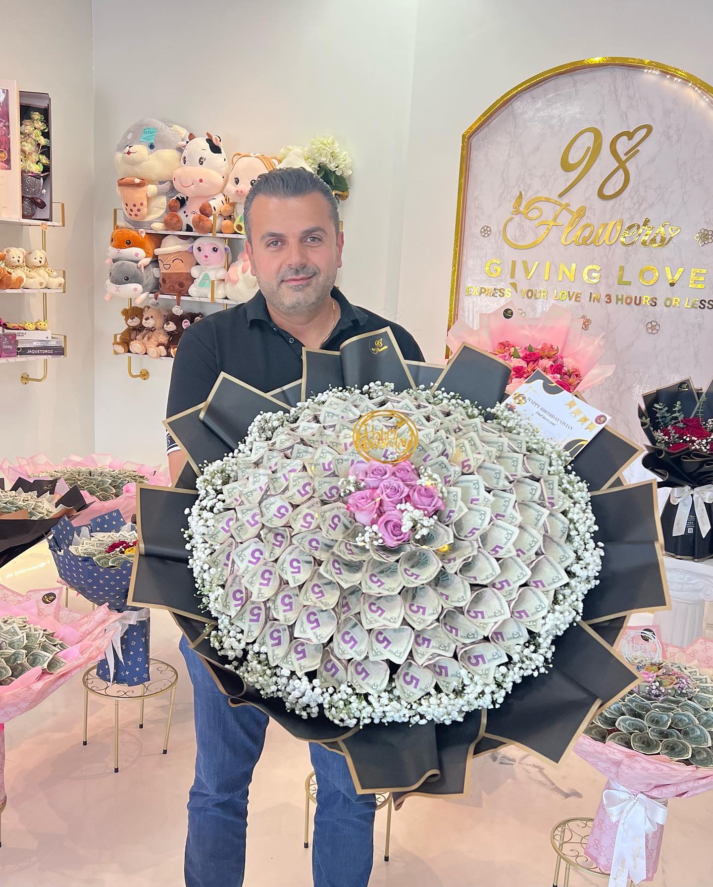 Lavish Blossom Fortune image 0