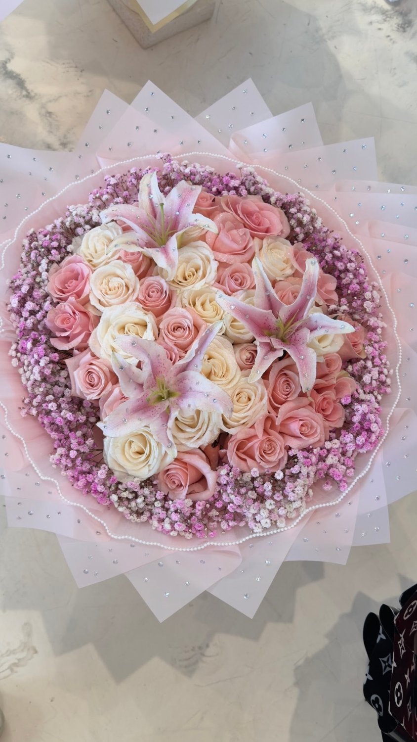 Pink Lily Rose & Baby’s Breath Round Bouquet - 98 FLOWERS
