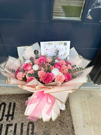 Pink Wonderland Bouquet image 0