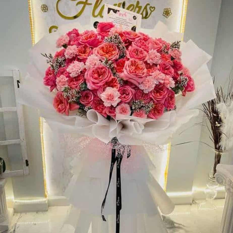 Bouquet of Hot Pink Roses image 0