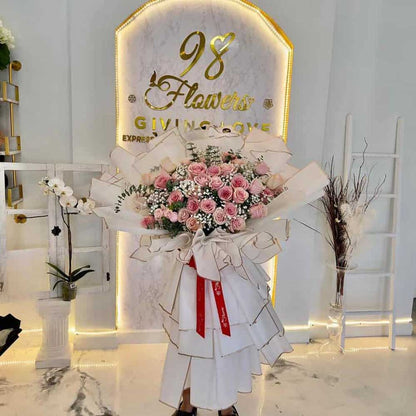 Giant La Vie En Rose image 3