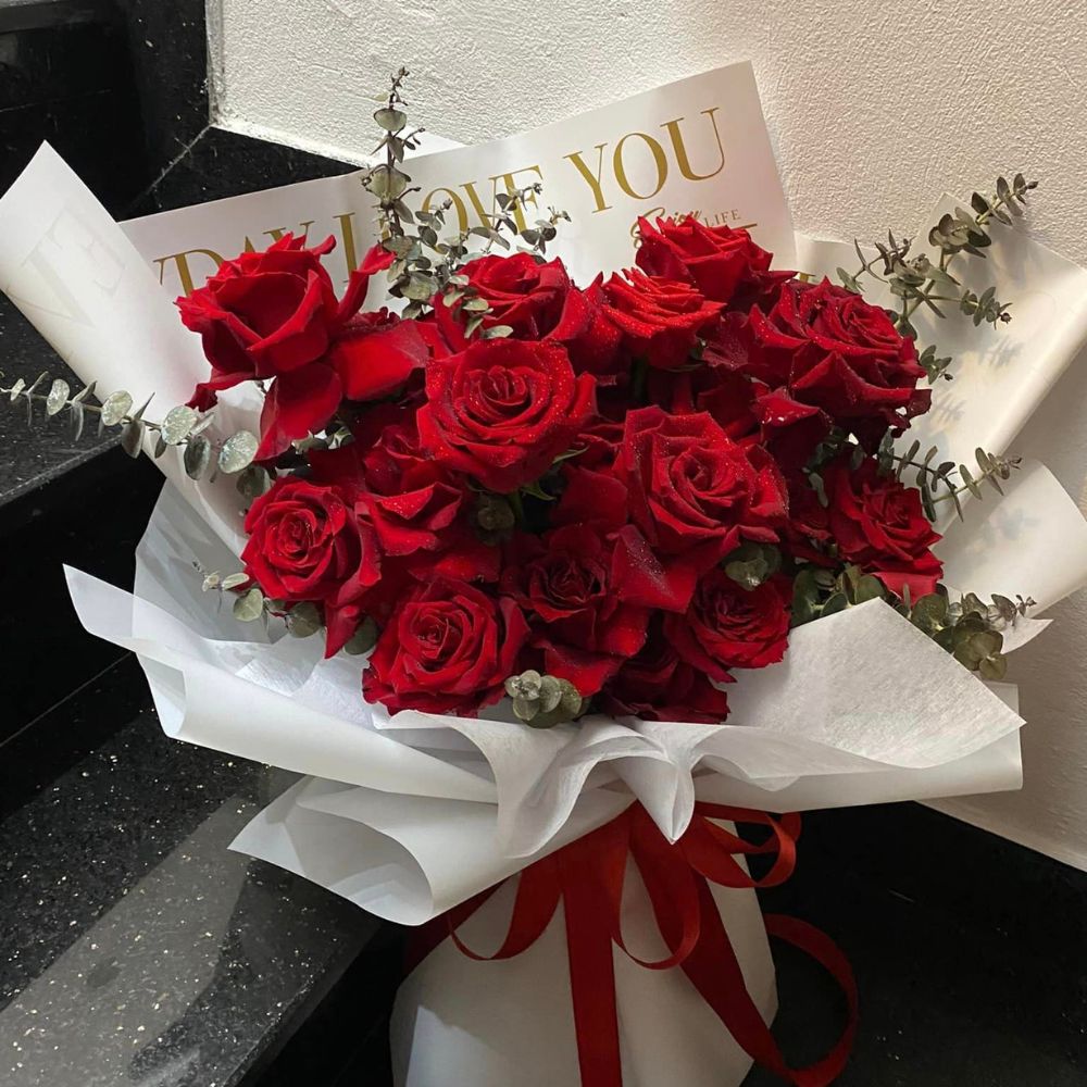 Red Rose Bouquet image 0