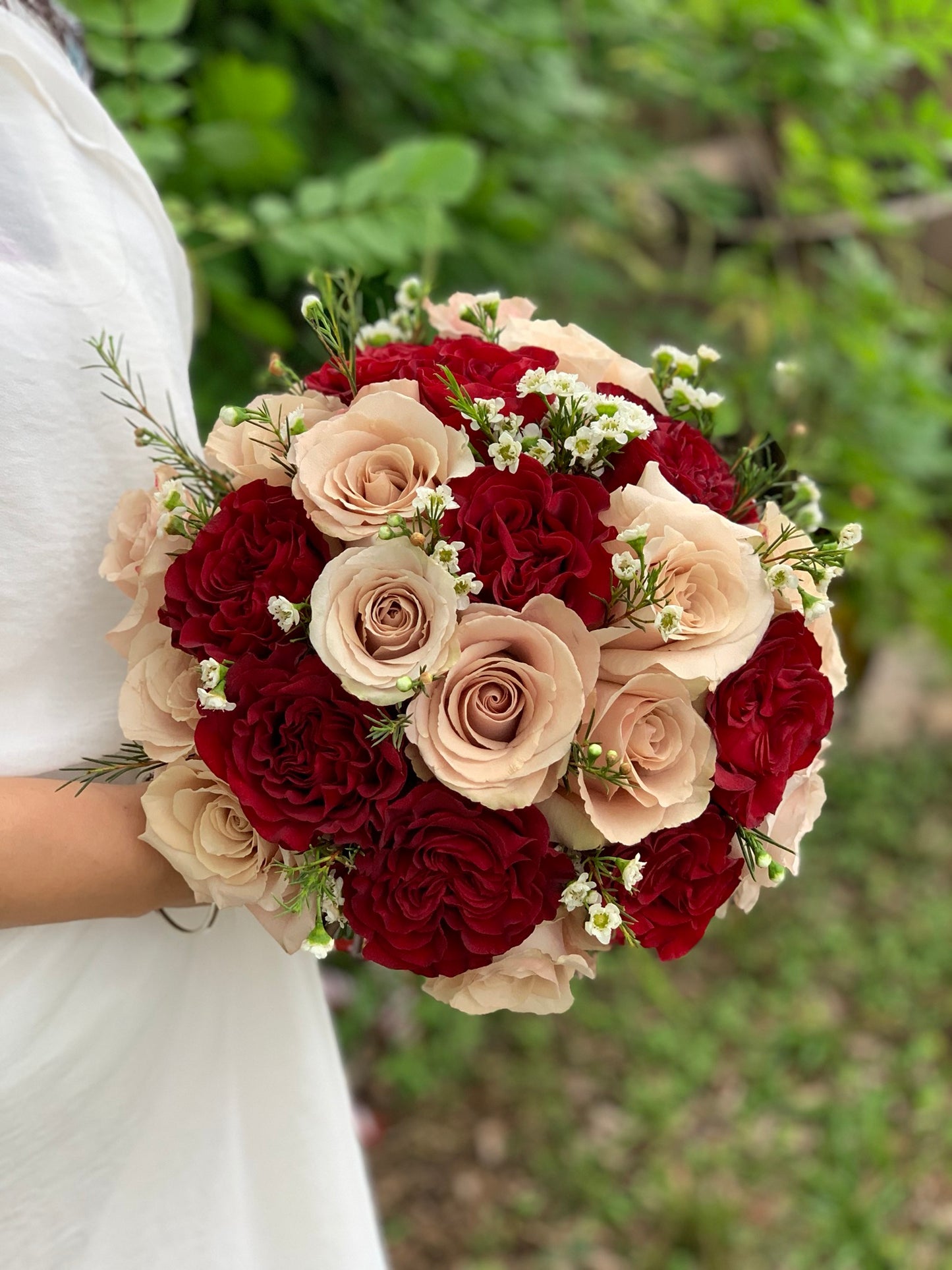 Red Cream Rose Bridal Bouquet image 0