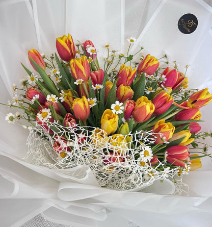 Orange Blossom Tulip Bouquet image 0