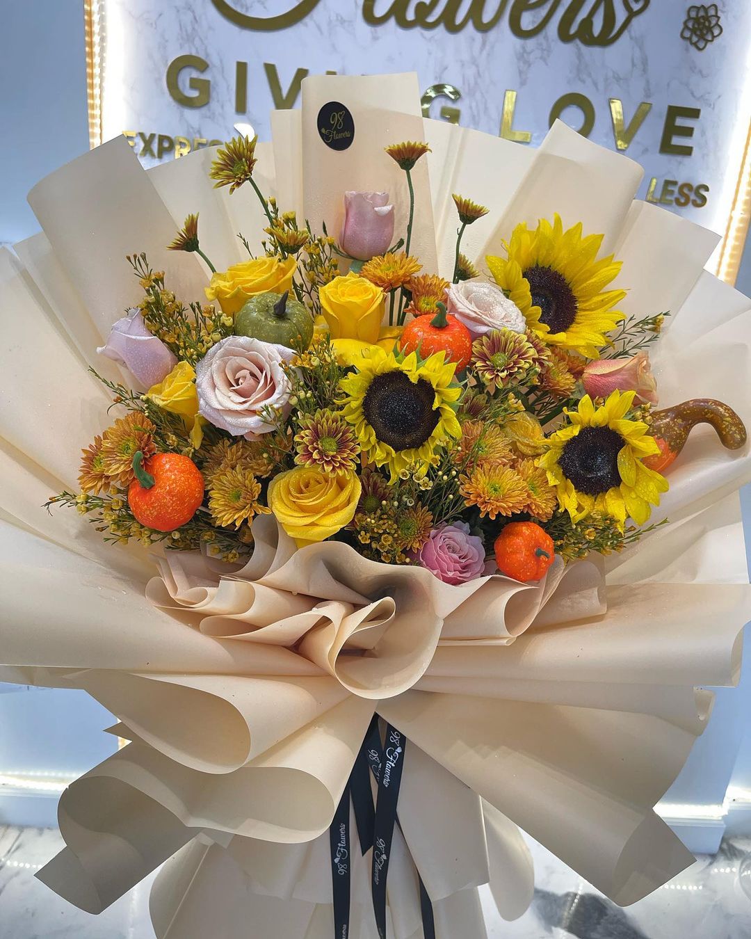 Harvest Moonlight Bouquet image 1