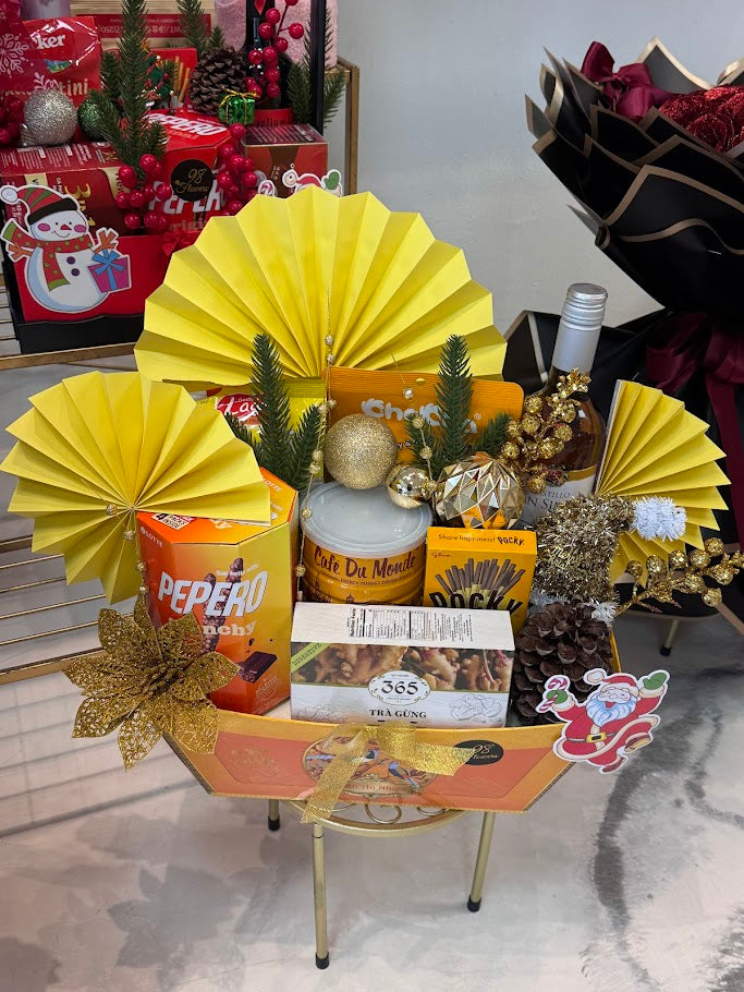 Golden Celebration Gift Basket image 0