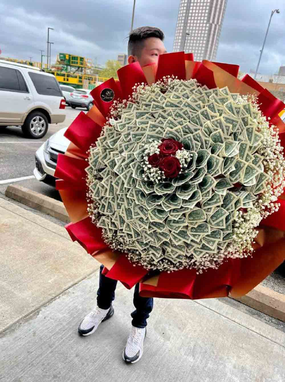 The Luxury Cash Money Bouquet image 6