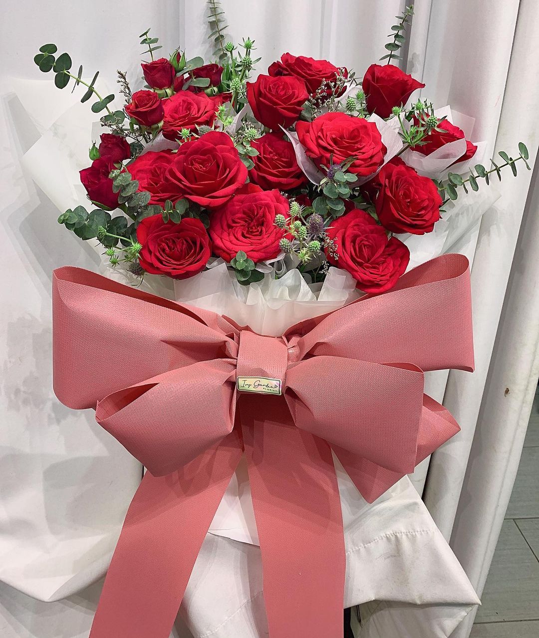 Classic Crimson Rose Bouquet 🌹💖 image 0