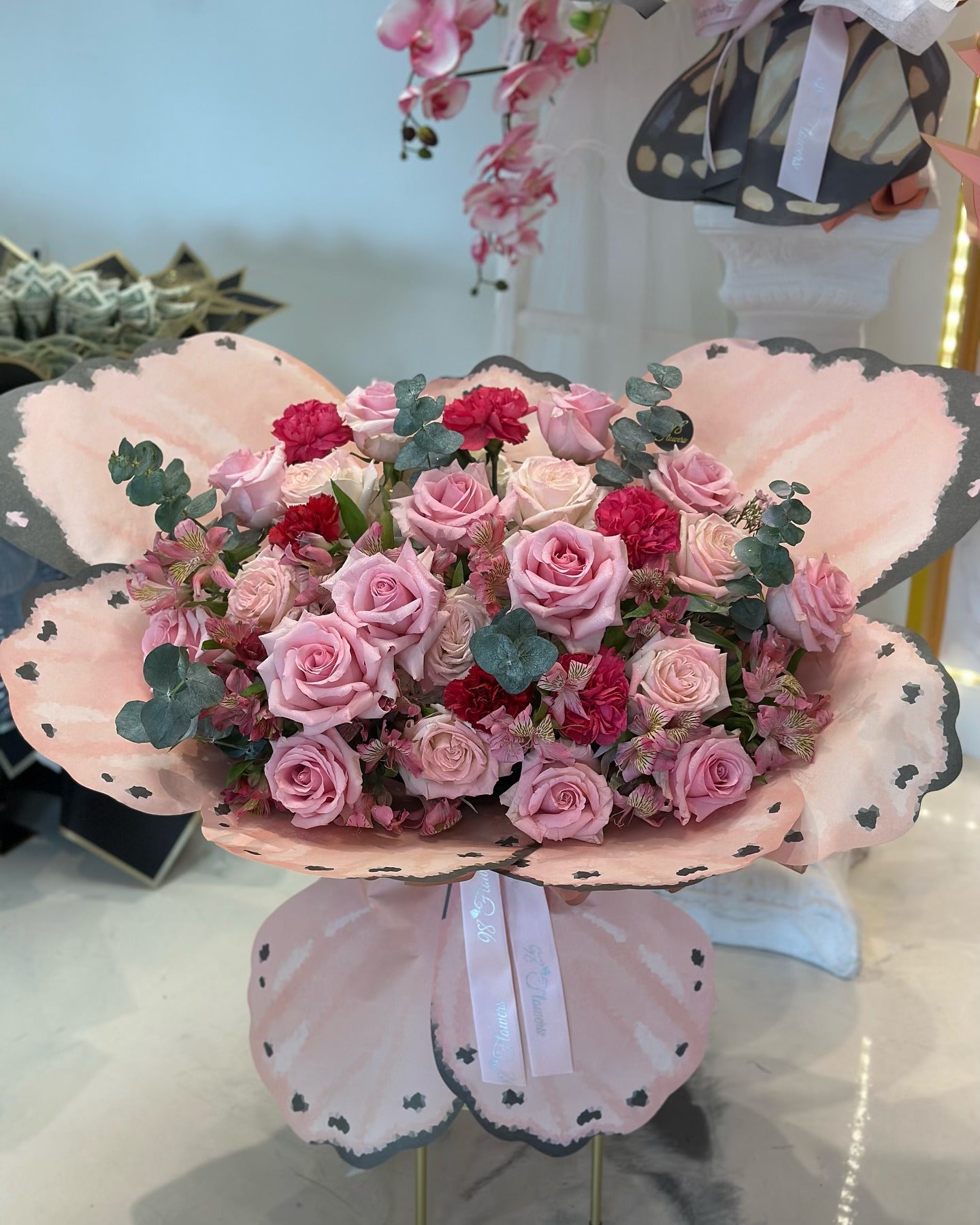Butterfly Garden Rose Bouquet image 0