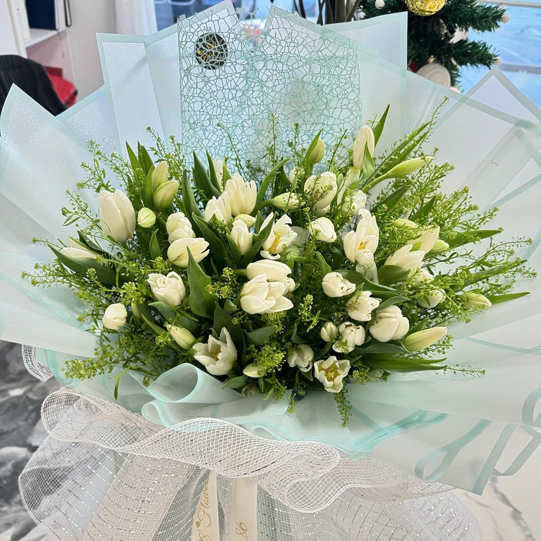 Serene Celebration Bouquet image 5