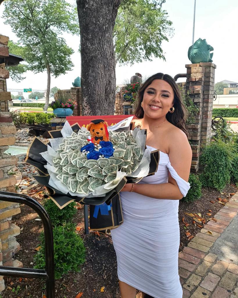 Wealth of Knowledge Bouquet image 0