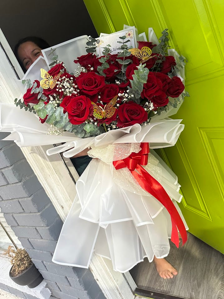 Scarlet Whisper Bouquet image 1