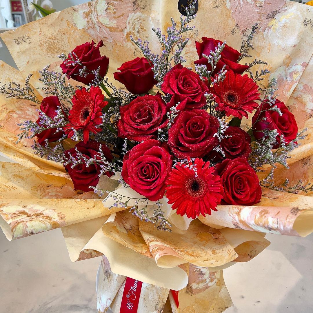 Autumn Elegance Rose Bouquet image 1