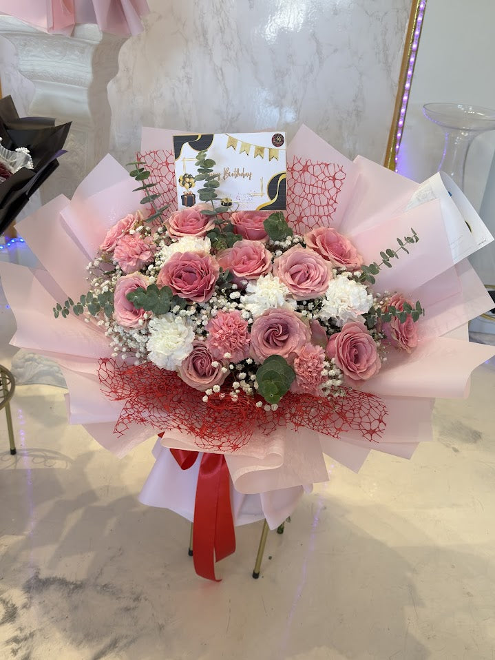 Rosy Bliss Bouquet image 0