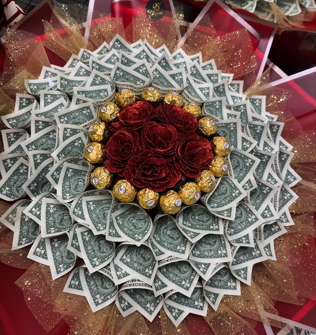 Regal Blossom Cash and Chocolate Bouquet image 0