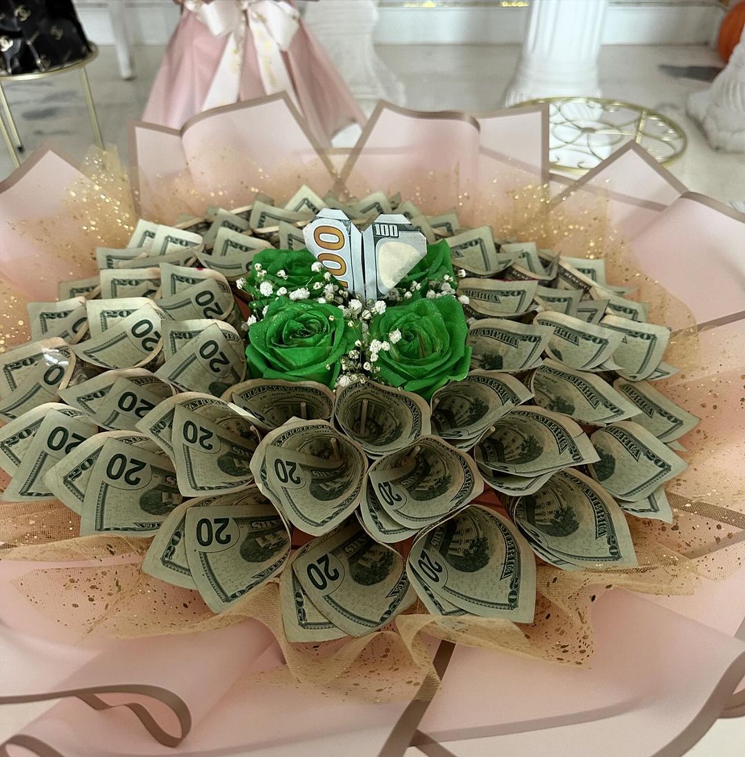 Emerald Fortune Money Bouquet image 0