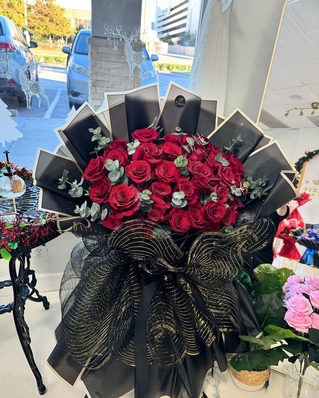 Majestic Grandeur Rose Bouquet image 2