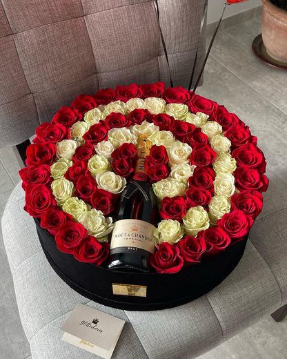 Celebratory Elegance Rose Circle image 0