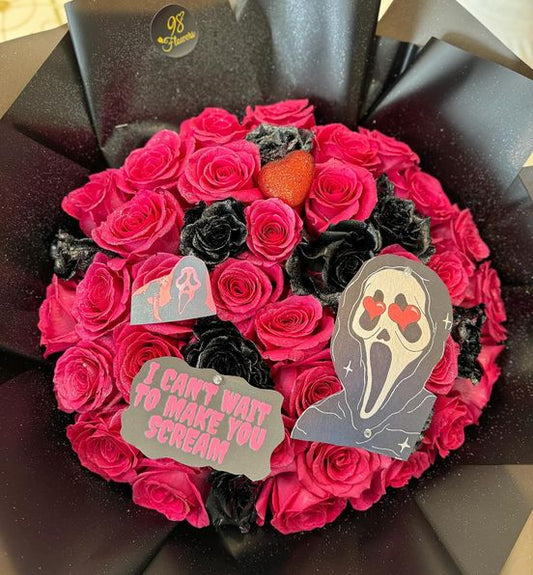 "Scream for Love" Halloween Rose Bouquet image 0