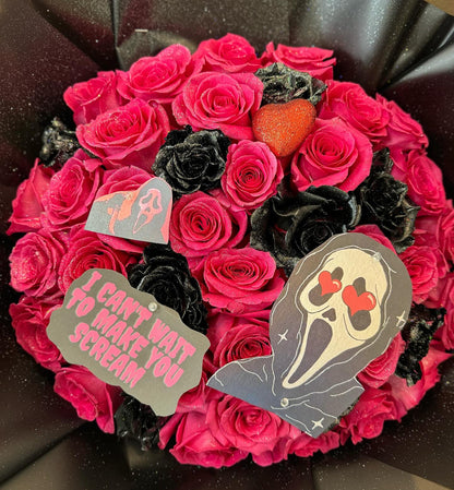 "Scream for Love" Halloween Rose Bouquet image 2