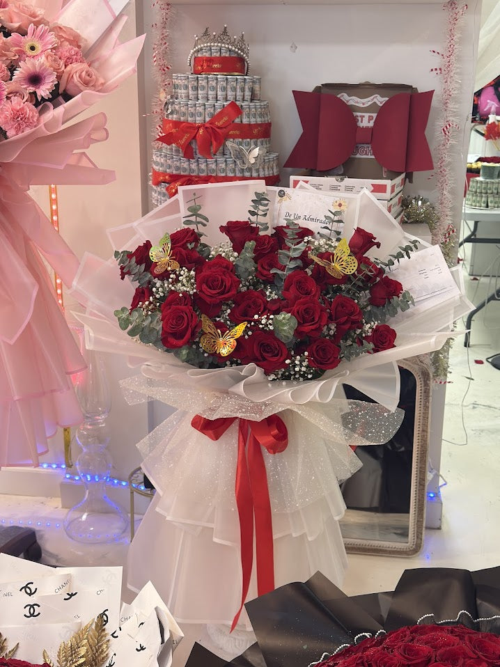 Scarlet Whisper Bouquet image 0