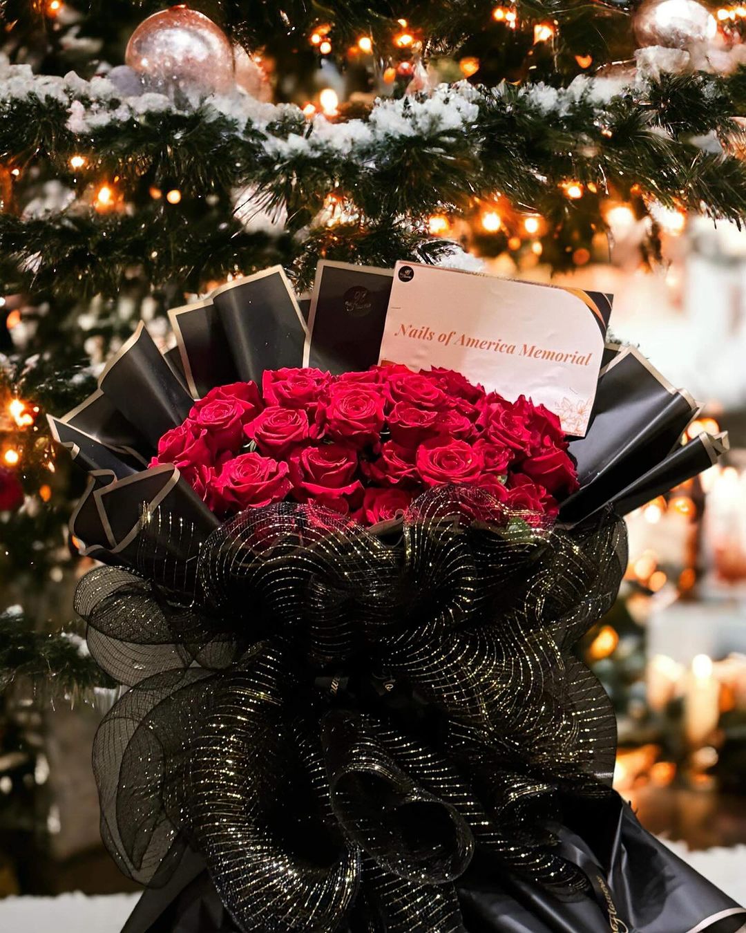 Majestic Grandeur Rose Bouquet image 0