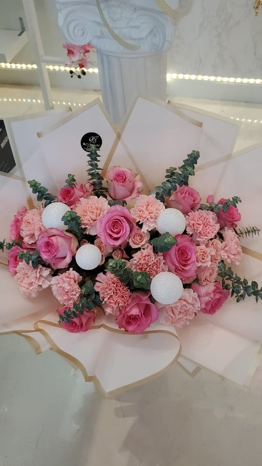 Pink Wonderland Bouquet image 1
