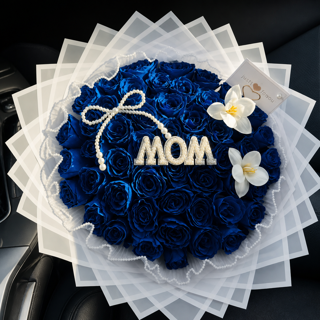 Royal Blue “MOM” Rose Bouquet image 0
