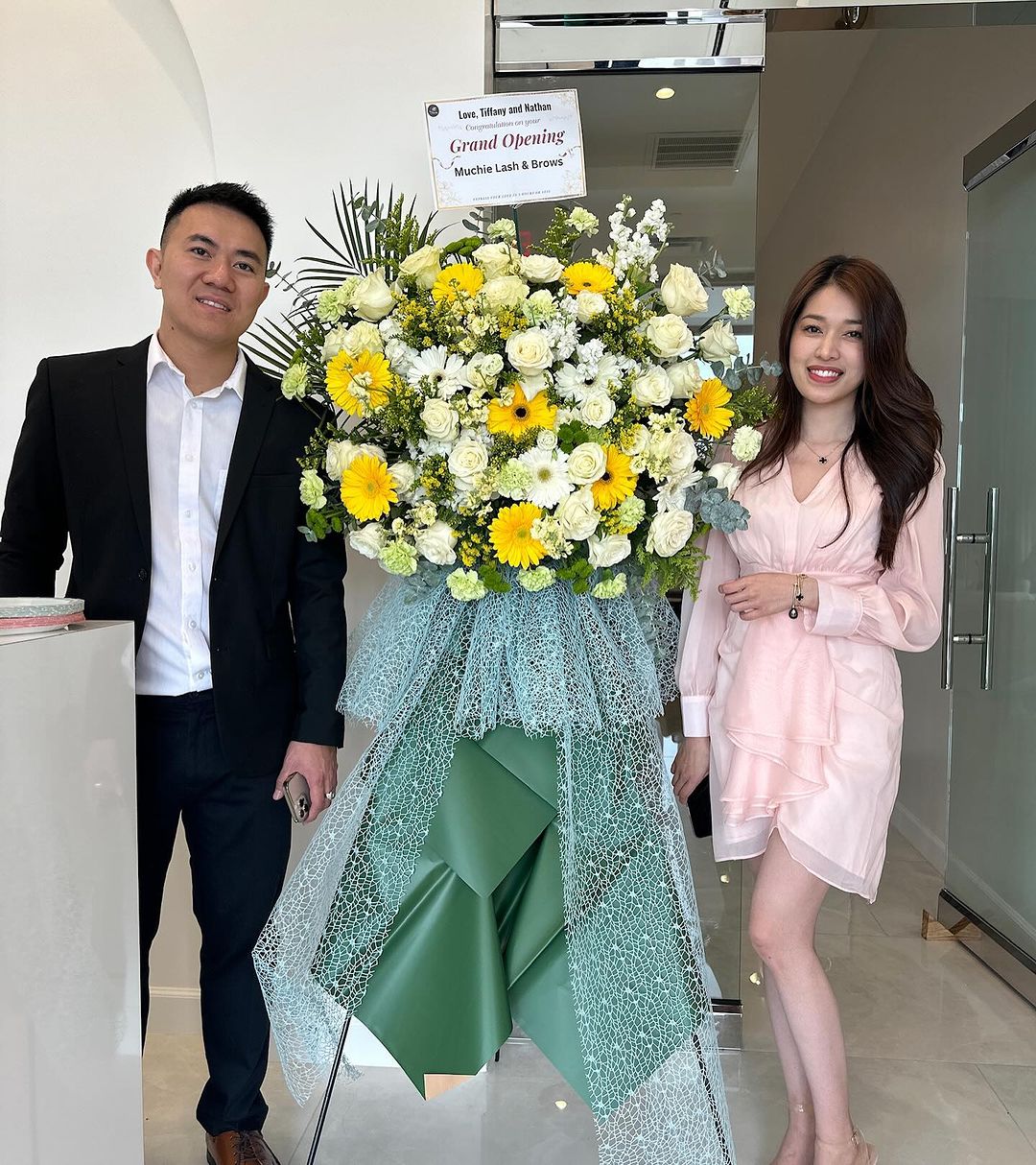 Prosperous Beginnings Floral Stand image 0