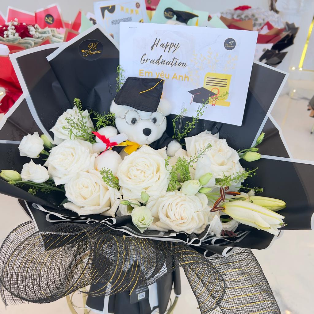 Elegant Academic Rose Bouquet image 0