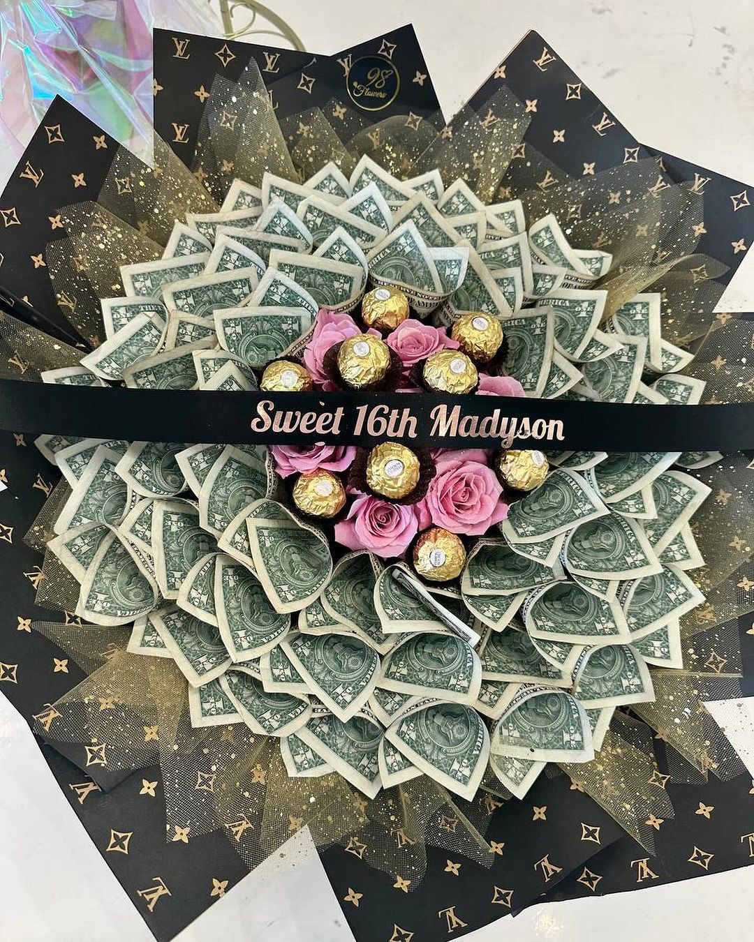 Sweet 16 Luxe Money Bouquet image 0