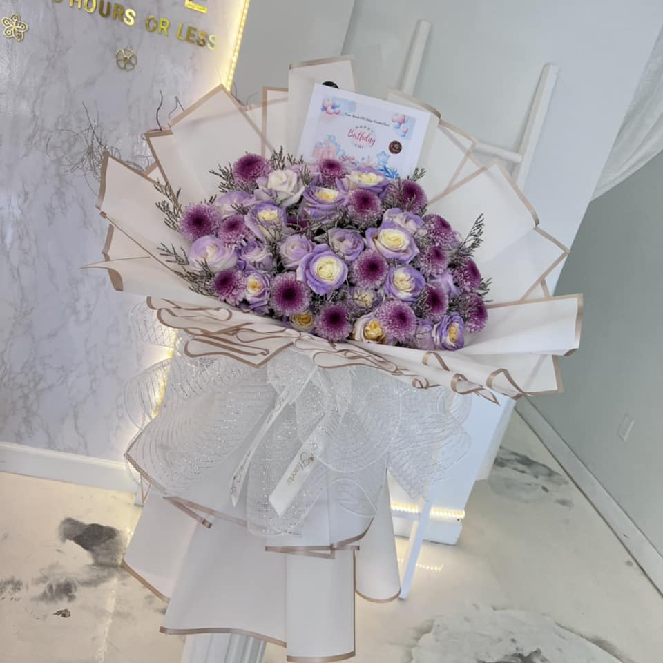 Lavender Serenity Grand Bouquet image 0