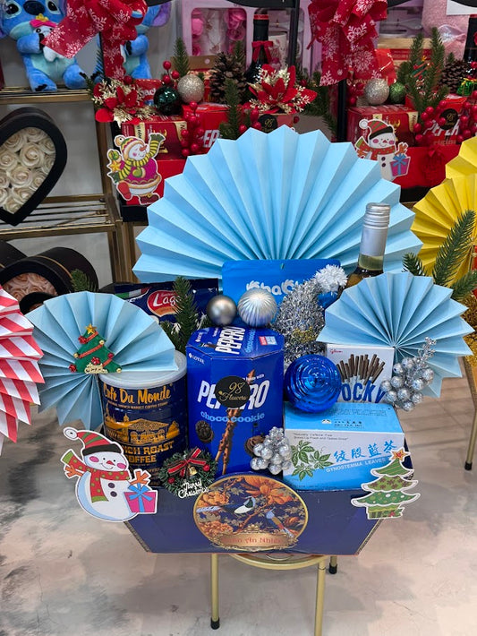 Winter Wonderland Gift Basket image 0