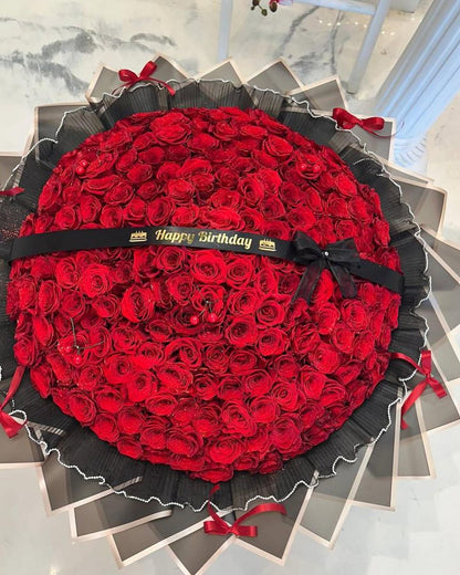 200 Red Roses Butterfly Bouquet image 0