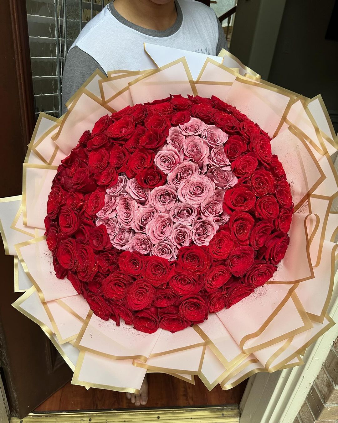 Heartfelt Grandeur Rose Bouquet image 0