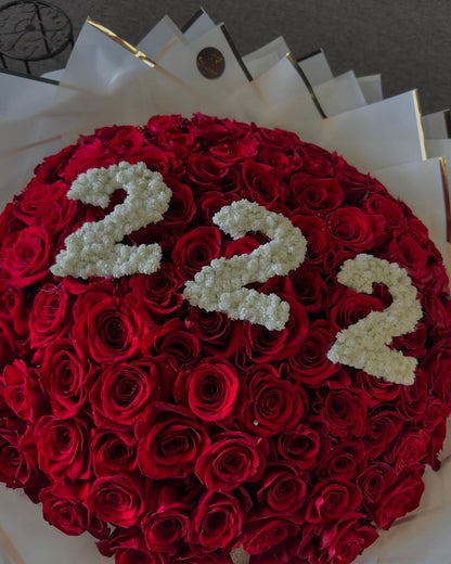 Numerical Elegance Red Rose Bouquet image 0
