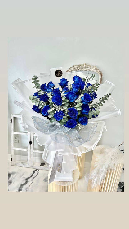 Midnight Blue Rose image 4