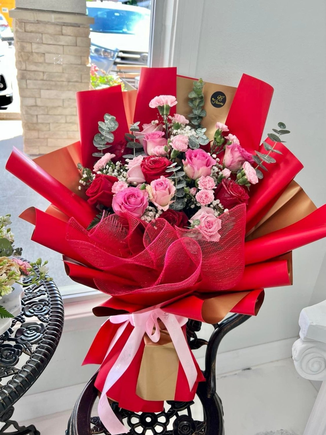 Diploma Delights - 98 FLOWERS