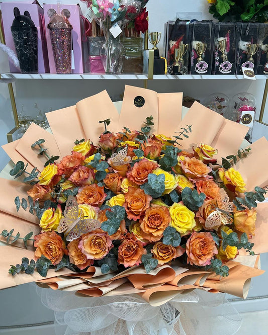 Amber Radiance Bouquet image 0