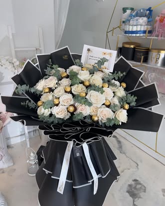 Luxury Noir & Gold Bouquet 🖤✨🍫 image 0