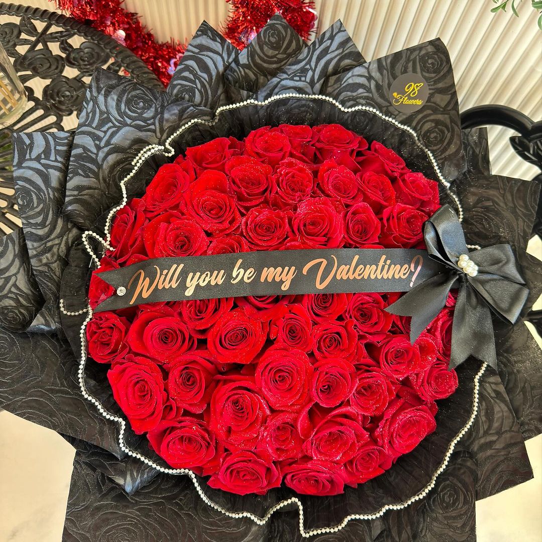 Crimson Cascade Bouquet 🌹✨ image 3