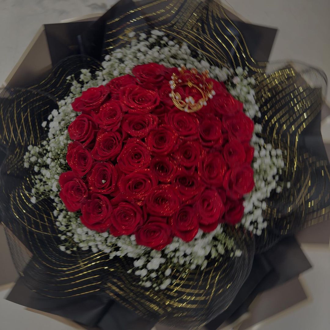 Royal Red Rose Bouquet image 2