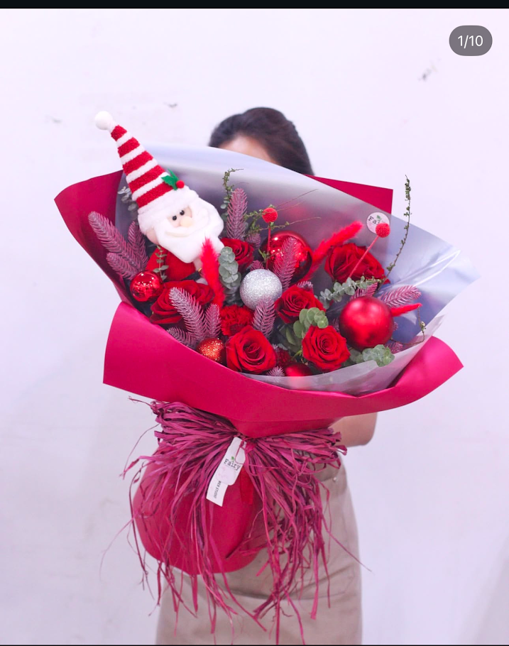 Santa’s Joy Bouquet image 0
