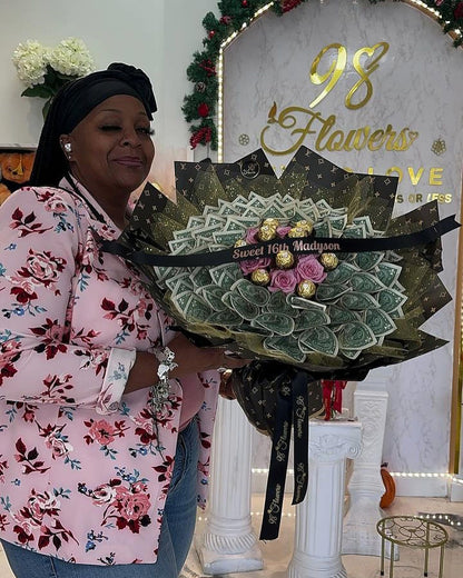 Sweet 16 Luxe Money Bouquet image 1